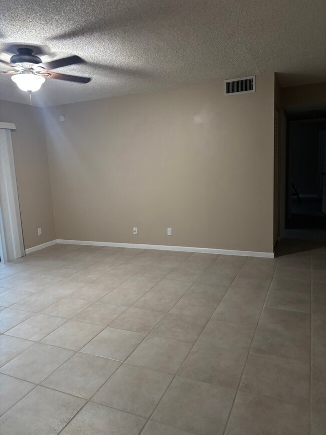 Photo - 2504 SE Anchorage Cove Unit C2