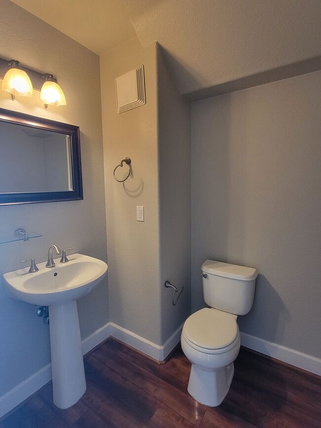 Photo - Charming Midtown Petaluma  – 3 Bed, 2.5 Bath