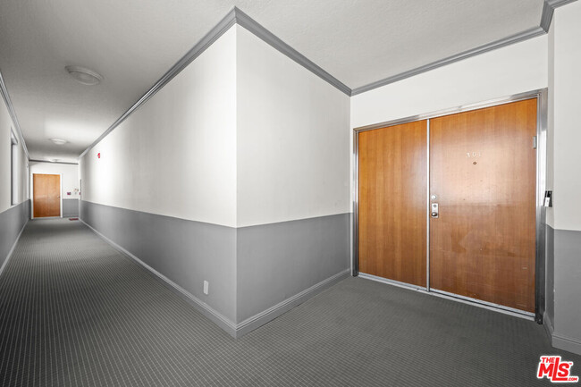 Photo - 106 Croft Ave Unidad 301