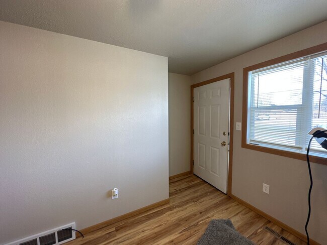 Photo - 2521-2527 2nd Ave SW Unidad 2525