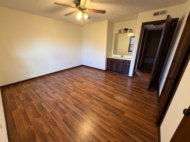 Photo - 2720 Debbie Dr Unit A