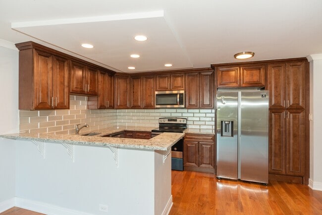 Photo - 4833 N Olcott Ave Unit 512