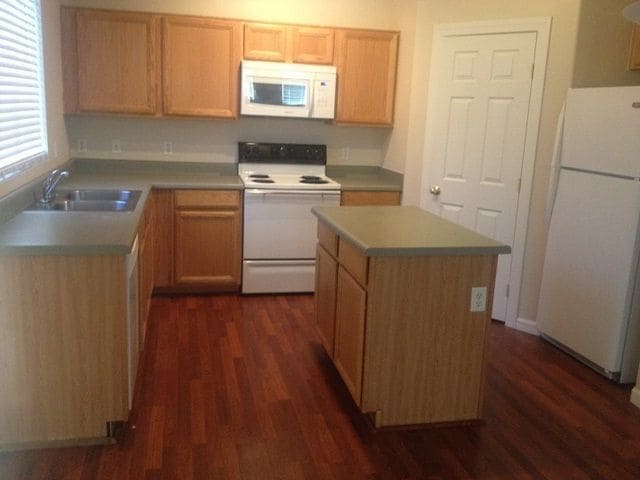 Photo - 1222 S 119th Ln