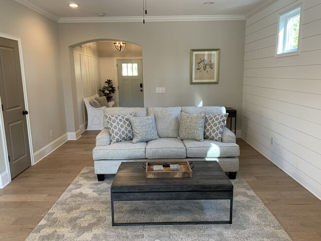 Building Photo - 4230 Old Cherokee St