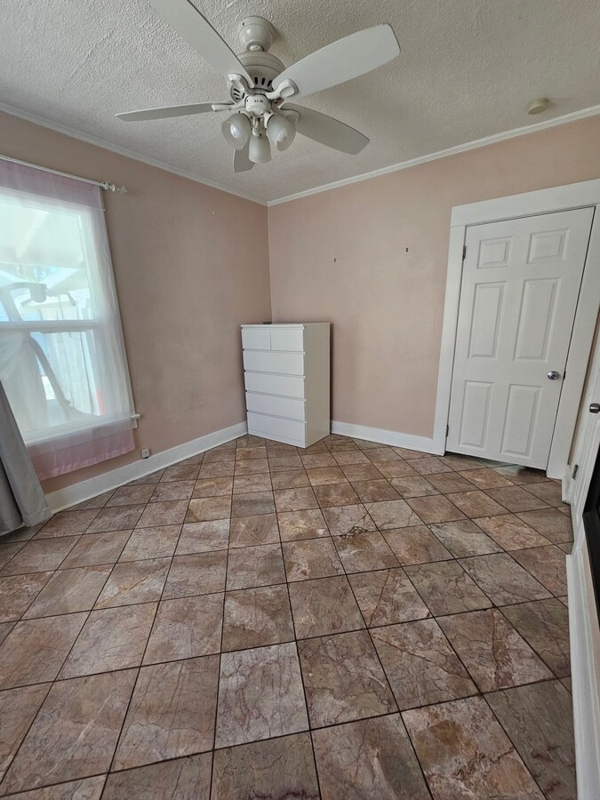 Photo - 1321 N Durant St
