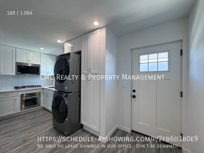 Building Photo - 4815 Oliva- Rental