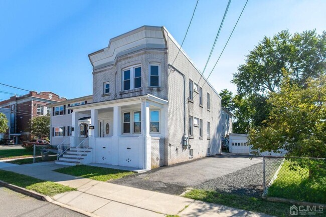 Photo - 57 Pulaski Ave House