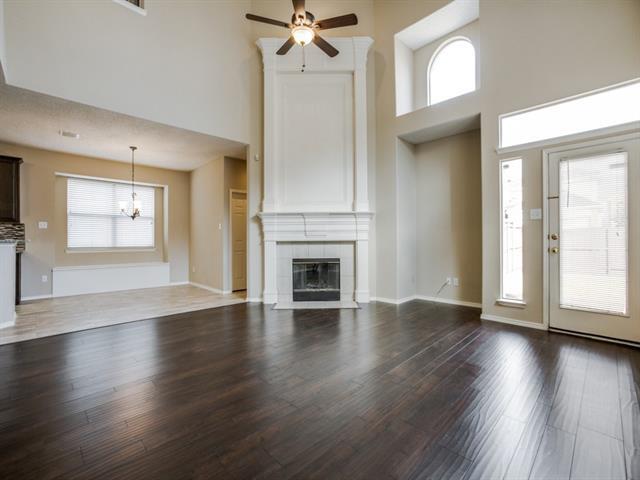 Photo - 2038 Camelot Dr