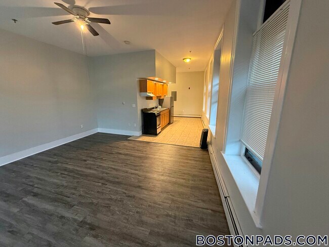 60 Franklin St Unit 302