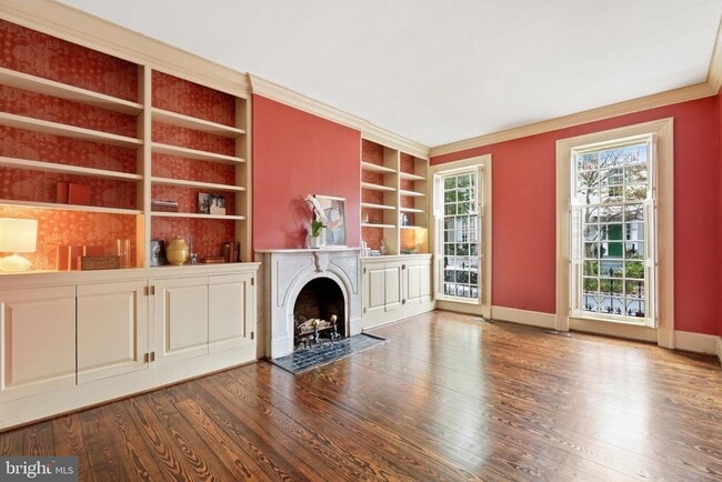 Photo - 1241 33rd St NW