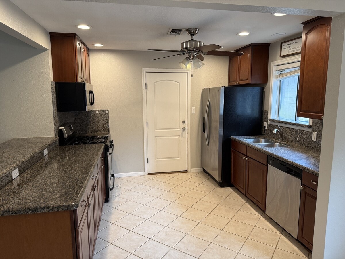 Photo - 38 Campeche Cir