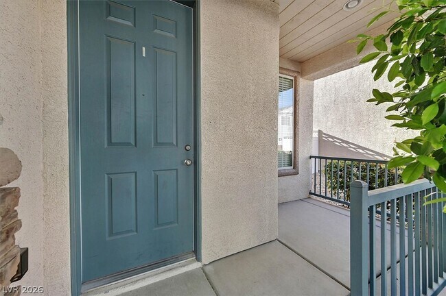 Photo - 7565 Grassy Bank St