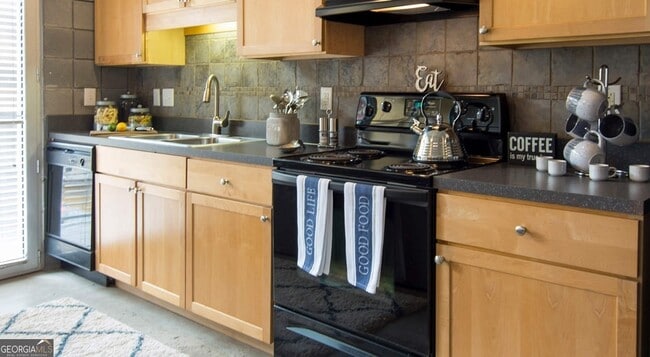 Building Photo - 1016 Howell Mill Rd Unit 2203 Rental