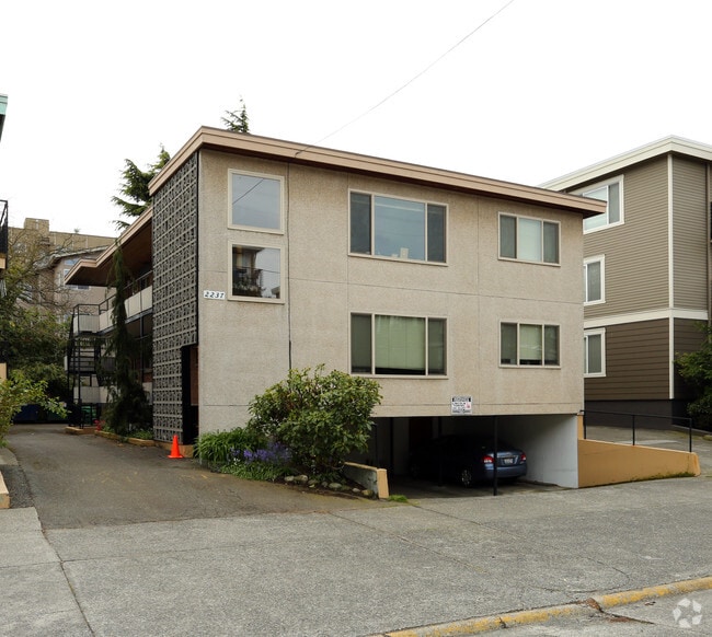 2237 Apartments