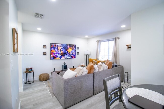 Photo - 18706 SW 100th Ave