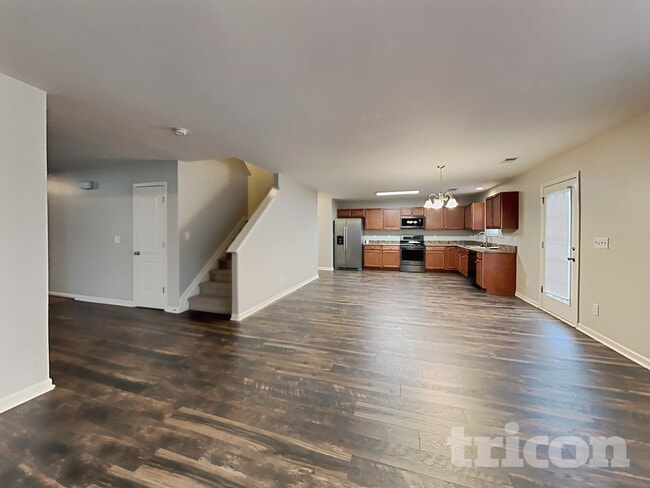 Photo - 1594 Weatherend Dr