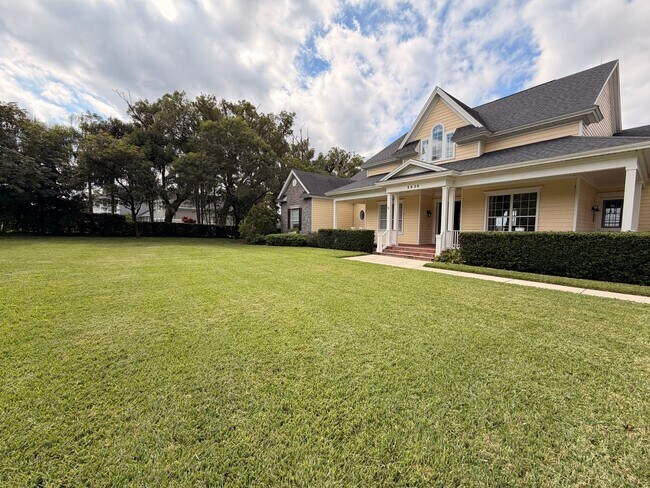 Photo - Luxury Windermere Home | 5 Bed 4.5 Bath La...