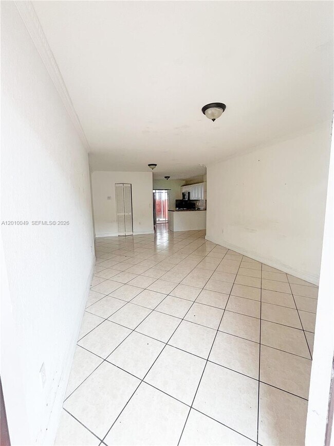 11051 W Okeechobee Rd Unit 101