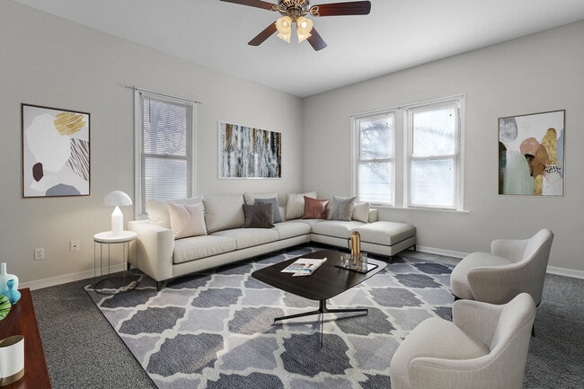 Building Photo - 6749 Plateau Ave Unit 1F