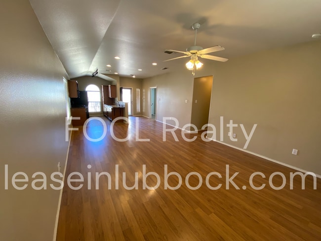 Photo - 6529 92nd St