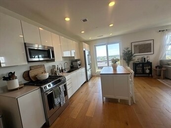 Photo - 250 Meridian St Unit 611