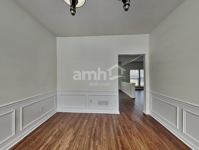 Photo - 105 Bay Hill Dr