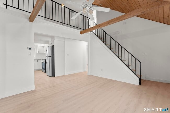 Photo - 64 Soundview Ave Unit 3 - Upper Level