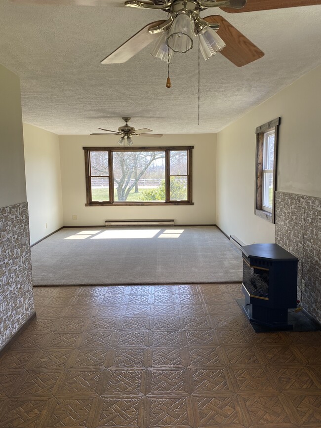 Photo - 12460 Collins-Arbogast Rd