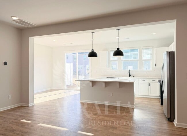 Photo - 155 Siebold St