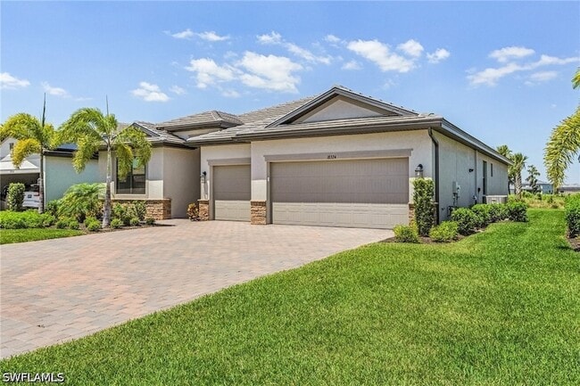 Building Photo - 18324 Ridgeline Dr