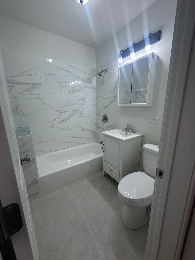 Photo - 5624 N Marmora Ave Unit 3