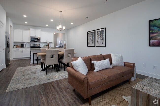 3BR, 2BA - 1,420SF - Twin Oaks Townhomes