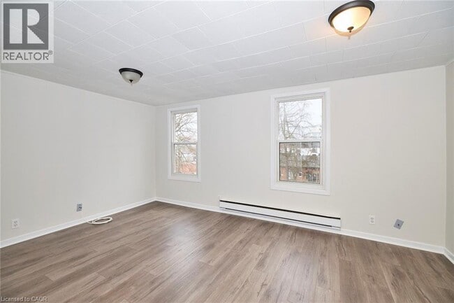 Photo - 33 Lock St Unit 3