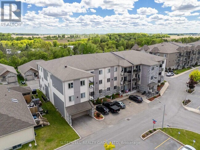 Photo - 377 Solstice Cres Unit 204