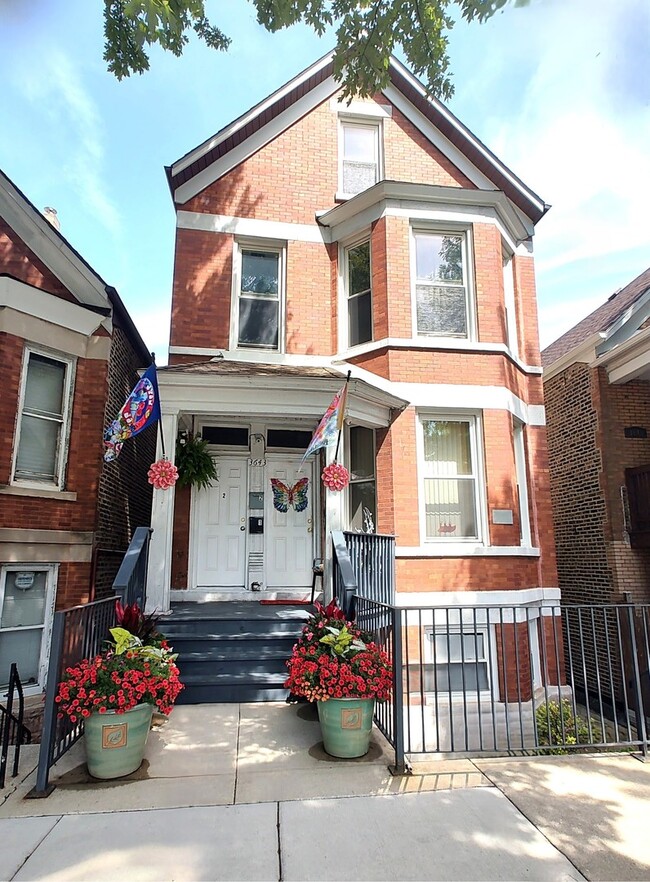 Building Photo - 3643 S Hermitage Ave