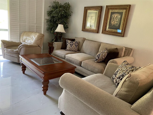 Photo - 9420 S Hollybrook Lake Dr Unit 102