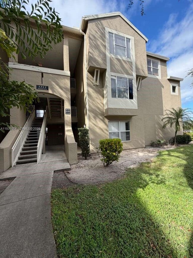 Building Photo - 1705 Palm Cove Blvd Unit 1-206