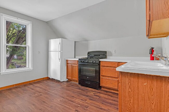 Photo - 1020 Pacific St Unit 2