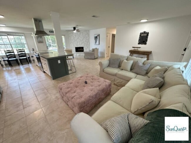 Photo - 3 bedroom pool home available now!