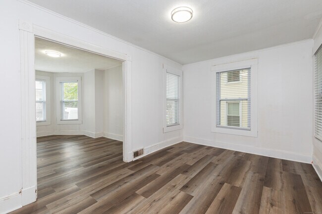 Photo - 114 Wood St Apartamento