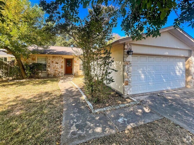 Building Photo - 11320 Bristle Oak Trail Rental