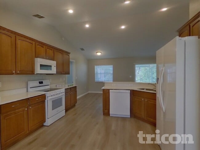 Photo - 1523 Merrimack Pkwy