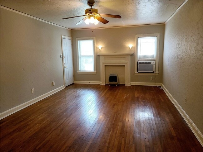 Photo - 5707 Ross Ave
