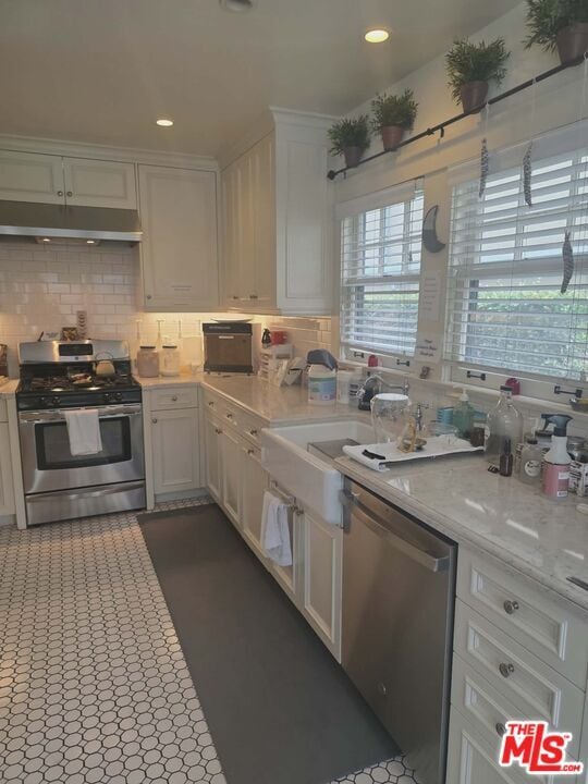 Photo - 2500 Hyperion Ave