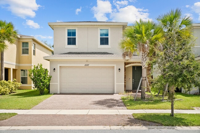 Building Photo - 1597 NW Cataluna Cir Rental