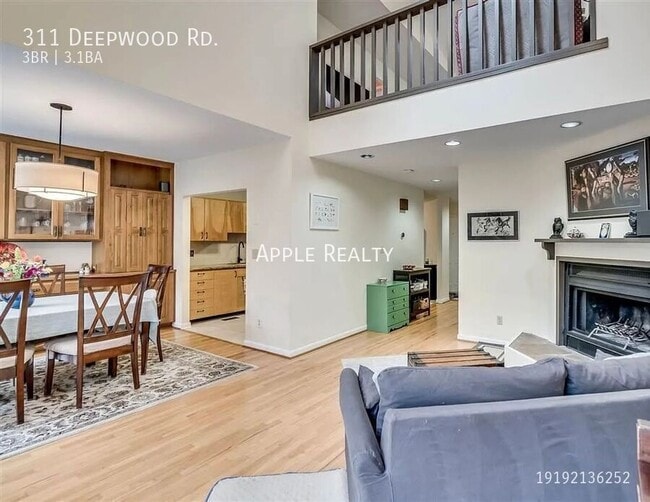 Photo - 311 Deepwood Rd
