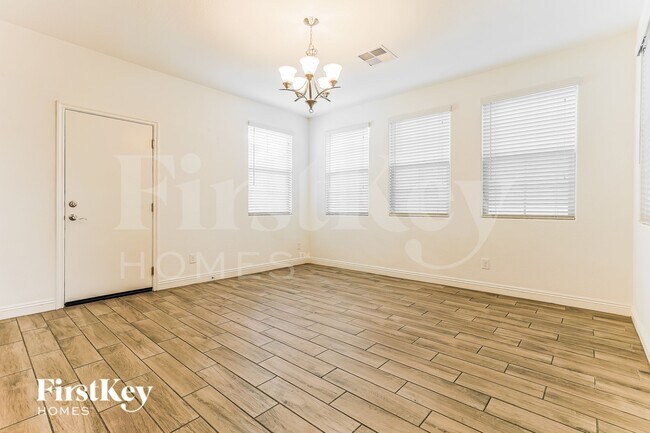 Photo - 6926 E Butte St