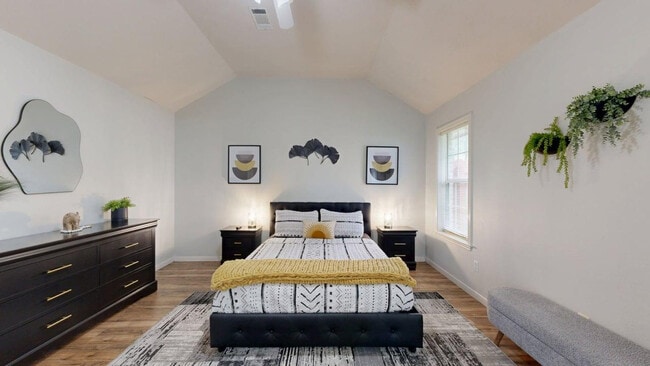 Photo - 701 Summerglen Dr Unidad ID1328081P