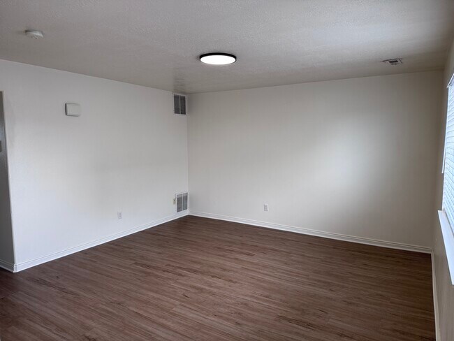 Photo - 2455 W 450 N