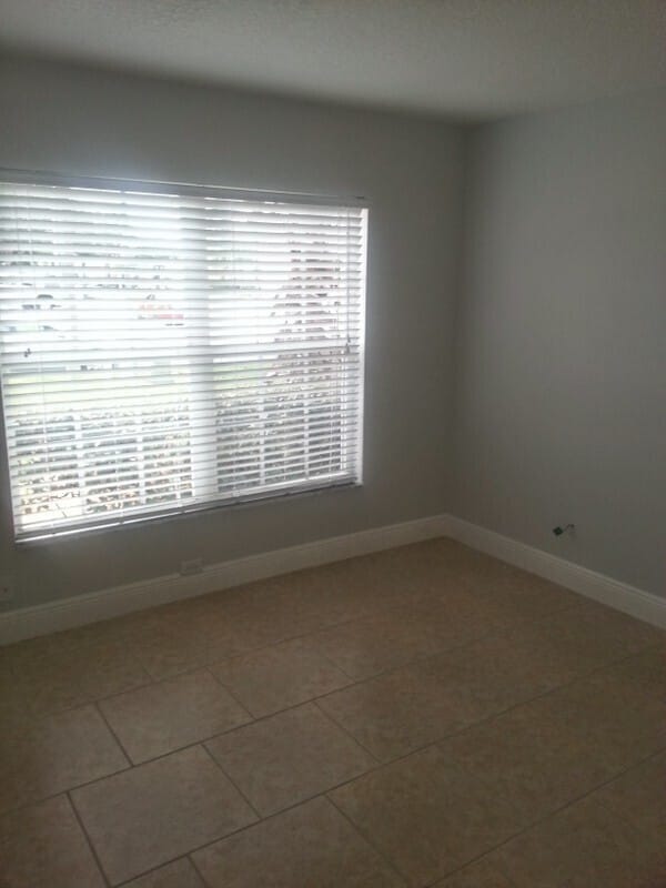 Photo - 436 Casterton Cir